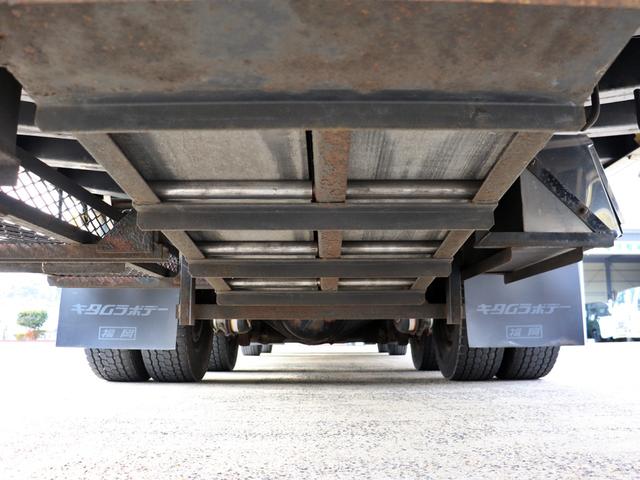 ギガ(いすゞ) 25t 重機運搬車 4軸低床 ハイルーフ 喜多村 ギガ(いすゞ) 25t 重機運搬車 4軸低床 ハイルーフ 喜多村