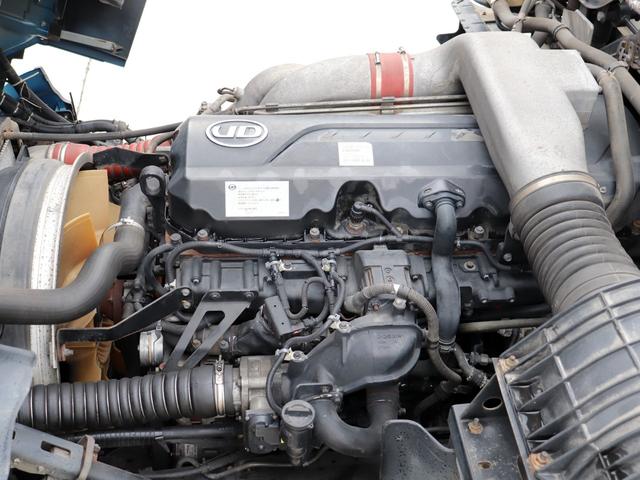クオン 　２５ｔ　平ボデー　４軸低床　総輪エアサス　７方開　ＡＴ車　ＱＫＧ－ＣＧ５ＺＥ（66枚目）