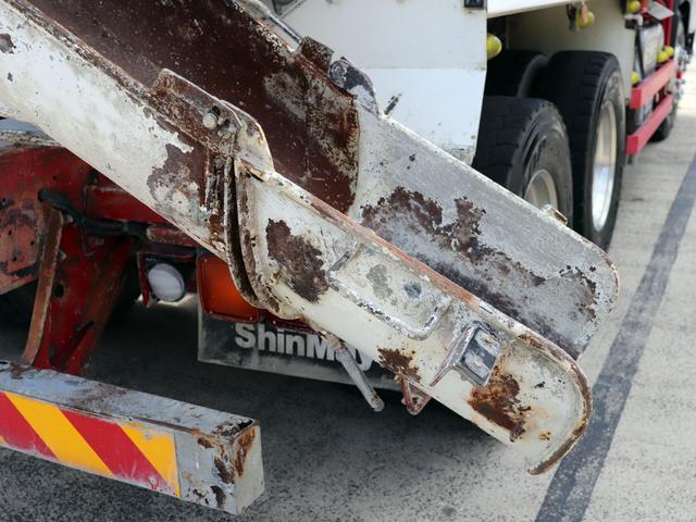 ギガ 　１０ｔ　コンクリートミキサー車　新明和　ＱＫＧ－ＣＸＺ７７ＡＴ（21枚目）