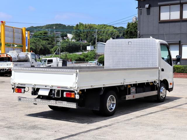 デュトロ 　３ｔ　平ボデー　全低床　ワイドロング　２ＲＧ－ＸＺＵ７１２Ｍ（2枚目）