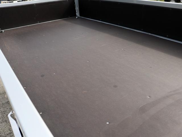 デュトロ 2t 平ボデー 全低床 標準 10尺 TKG-XZU605M(9枚目)