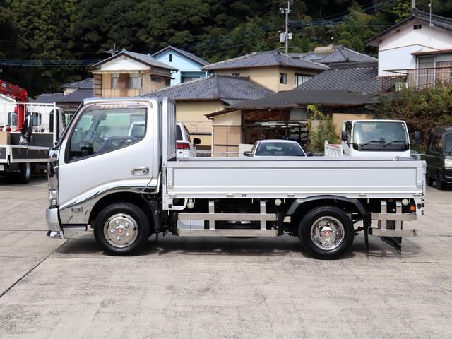 デュトロ 2t 平ボデー 全低床 標準 10尺 TKG-XZU605M(22枚目)