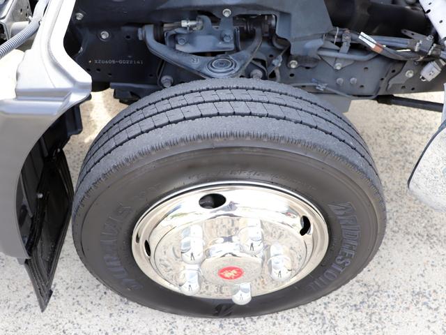 デュトロ 2t 平ボデー 全低床 標準 10尺 TKG-XZU605M(31枚目)