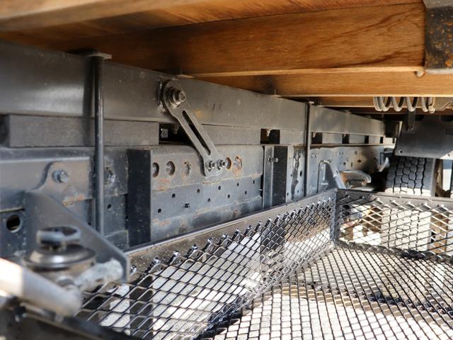 エルフトラック 　４ｔ　４段クレーン付　ラジコン　ワイドロング　高床　ＳＫＧ－ＮＰＲ８５ＹＮ（16枚目）