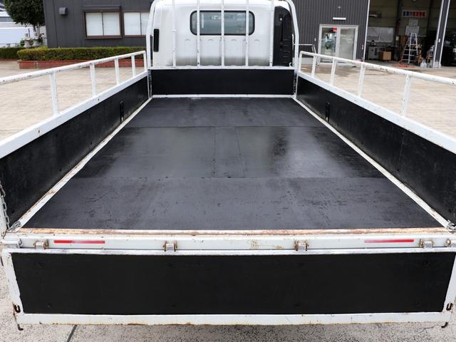 エルフトラック 　３．５ｔ　平ボデー　全低床　ワイドロング　ＴＫＧ－ＮＰＲ８５ＡＲ（7枚目）