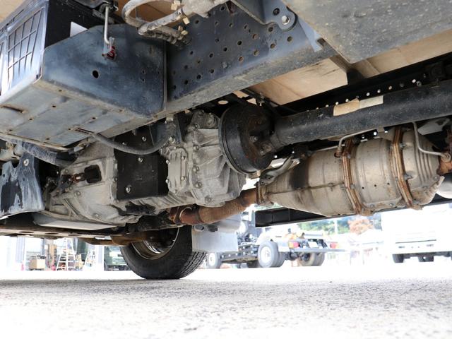 エルフトラック 　３．５ｔ　平ボデー　全低床　ワイドロング　ＴＫＧ－ＮＰＲ８５ＡＲ（14枚目）