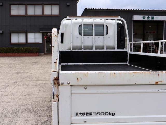 エルフトラック 　３．５ｔ　平ボデー　全低床　ワイドロング　ＴＫＧ－ＮＰＲ８５ＡＲ（25枚目）