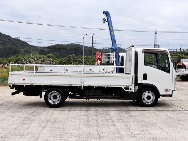 エルフトラック 　３．５ｔ　平ボデー　全低床　ワイドロング　ＴＫＧ－ＮＰＲ８５ＡＲ（32枚目）