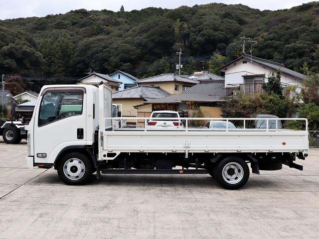 エルフトラック 　３．５ｔ　平ボデー　全低床　ワイドロング　ＴＫＧ－ＮＰＲ８５ＡＲ（33枚目）