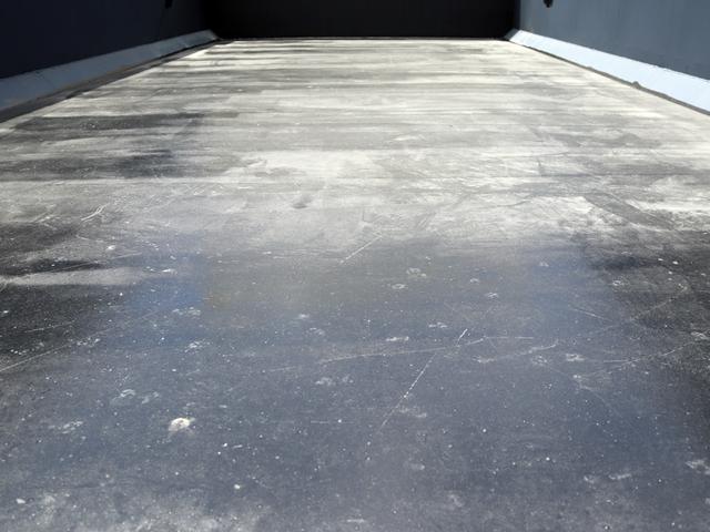 スーパーグレート 　１０ｔ　ダンプ　新明和　２ＫＧ－ＦＶ７０ＨＸ（9枚目）