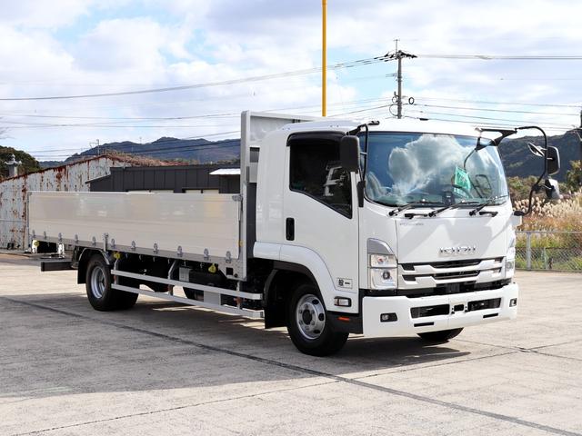 フォワード 　４ｔ　平ボデー　ワイド　６２００　ベッド付　アルミブロック　ＡＴ車　２ＲＧ－ＦＲＲ９０Ｓ２（35枚目）