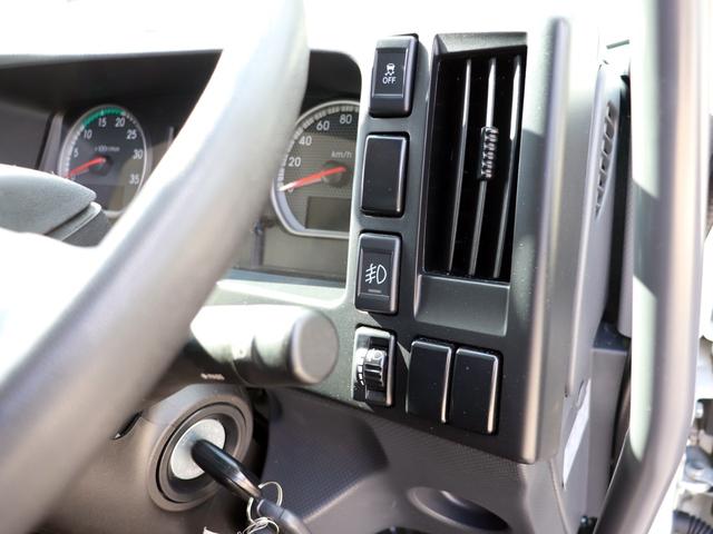 フォワード 　４ｔ　平ボデー　ワイド　６２００　ベッド付　アルミブロック　ＡＴ車　２ＲＧ－ＦＲＲ９０Ｓ２（43枚目）