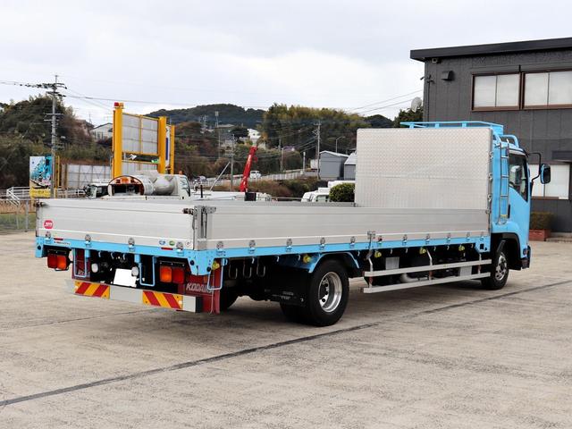 フォワード 　４ｔ　平ボデー　ワイド　６２００　ベッド付　後輪エアサス　２ＲＧ－ＦＲＲ９０Ｔ２（2枚目）