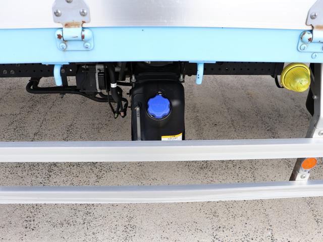 フォワード 　４ｔ　平ボデー　ワイド　６２００　ベッド付　後輪エアサス　２ＲＧ－ＦＲＲ９０Ｔ２（17枚目）