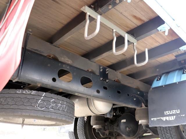 フォワード 　４ｔ　平ボデー　ワイド　６２００　ベッド付　後輪エアサス　２ＲＧ－ＦＲＲ９０Ｔ２（21枚目）