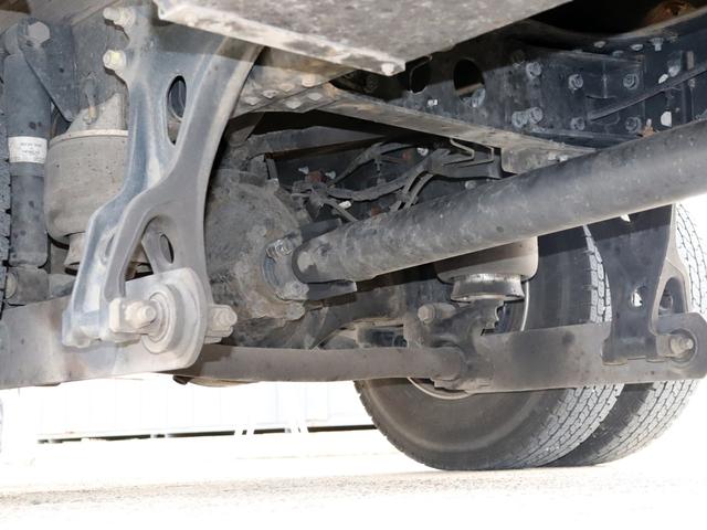 フォワード 　４ｔ　平ボデー　ワイド　６２００　ベッド付　後輪エアサス　２ＲＧ－ＦＲＲ９０Ｔ２（22枚目）