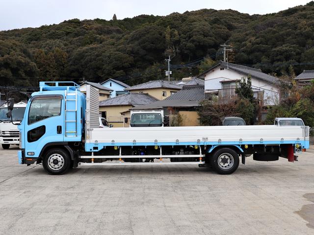 フォワード 　４ｔ　平ボデー　ワイド　６２００　ベッド付　後輪エアサス　２ＲＧ－ＦＲＲ９０Ｔ２（31枚目）