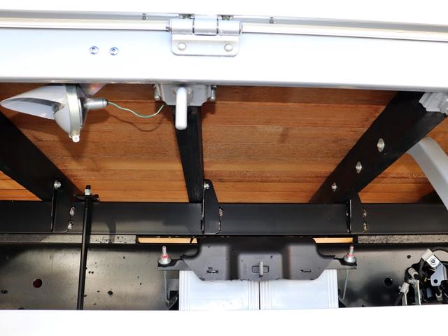 ヒノレンジャー 　４ｔ　平ボデー　標準　６２００　後輪エアサス　ベッド付　２ＫＧ－ＦＤ２ＡＢＧ（13枚目）