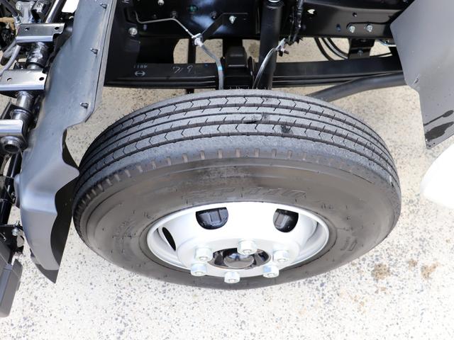 ヒノレンジャー 　４ｔ　平ボデー　標準　６２００　後輪エアサス　ベッド付　２ＫＧ－ＦＤ２ＡＢＧ（38枚目）