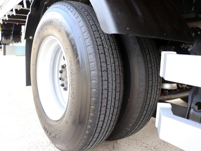 ヒノレンジャー 　４ｔ　平ボデー　標準　６２００　後輪エアサス　ベッド付　２ＫＧ－ＦＤ２ＡＢＧ（40枚目）