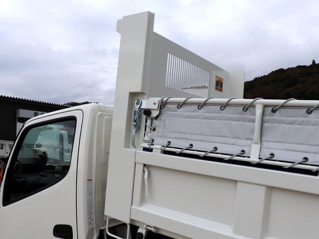 デュトロ 　３ｔ　ダンプ　全低床　４ナンバー　２ＫＧ－ＸＺＵ６００Ｔ（12枚目）
