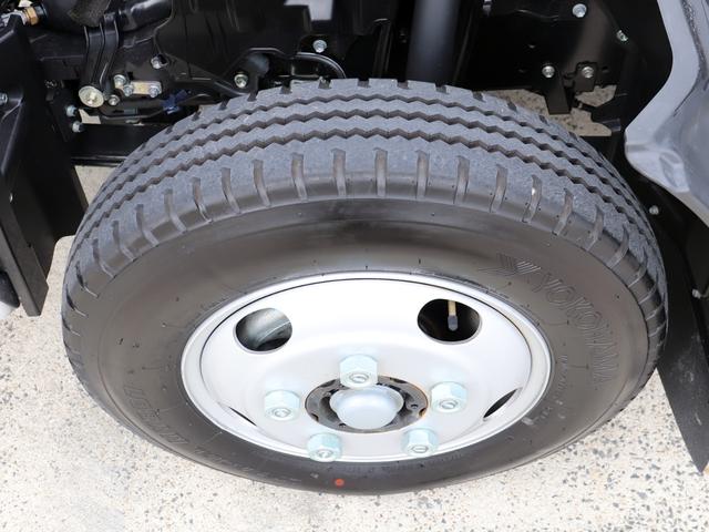 デュトロ 　３ｔ　ダンプ　全低床　４ナンバー　２ＫＧ－ＸＺＵ６００Ｔ（35枚目）