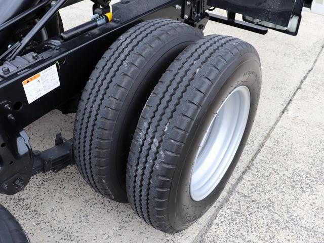 デュトロ 　３ｔ　ダンプ　全低床　４ナンバー　２ＫＧ－ＸＺＵ６００Ｔ（37枚目）