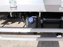 　４ｔ　平ボデー　ワイド　６２００　ベッド付　アルミブロック　ＡＴ車　２ＲＧ－ＦＲＲ９０Ｓ２（30枚目）