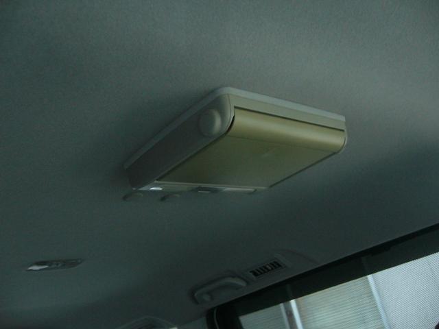 ステップワゴンスパーダ Ｚ　クールスピリット　両側パワースライドドア　ＥＴＣ　純正ナビＢｌｕｅｔｏｏｔｈ付き　フルセグ　リヤモニター　バックカメラ　ＥＴＣ（16枚目）