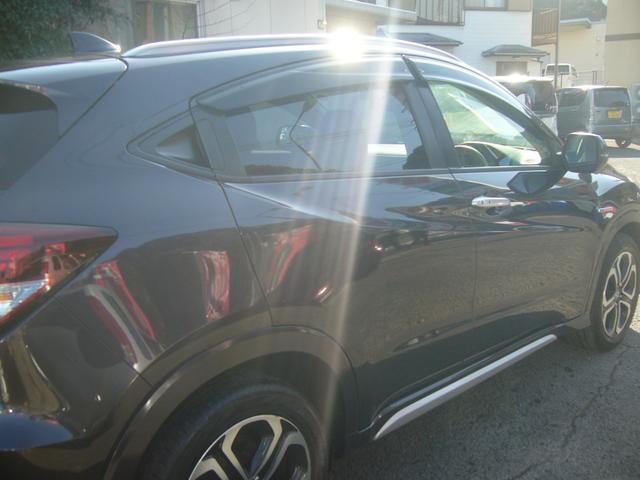 ヴェゼル ハイブリッドＺ　純正ナビ・バックカメラ・ＥＴＣ・フロントドラレコ・女性ワンオーナー・あんしんパッケージ・前席シートヒーター・１７インチアルミホイル・禁煙車（5枚目）