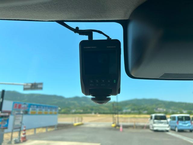 タント Ｌ　ＳＡＩＩＩ　ワンオーナー　禁煙車　ナビ　リヤカメラ　ＥＴＣ　ドライブレコーダー（3枚目）