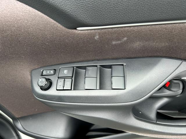 ヤリスクロス Ｚ　ディスプレイオーディオ付き　ＥＴＣ付き　パノラミックビューモニター付き　禁煙車（8枚目）