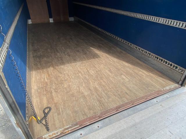 ファイター アルミバン　新明和製パワーゲート　ラッシング３段（32枚目）