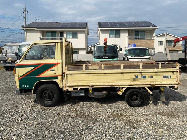 キャンター 平ボディ ワンオーナー車 丸目4灯 コラムMT メッキグリル メッキバンパー(6枚目)