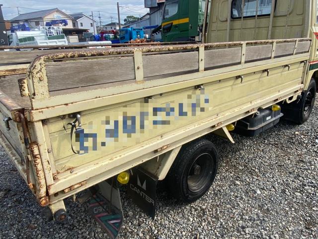 キャンター 平ボディ ワンオーナー車 丸目4灯 コラムMT メッキグリル メッキバンパー(12枚目)