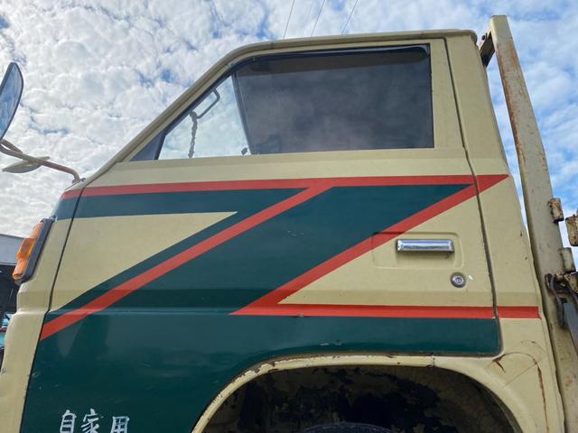 キャンター 平ボディ ワンオーナー車 丸目4灯 コラムMT メッキグリル メッキバンパー(24枚目)