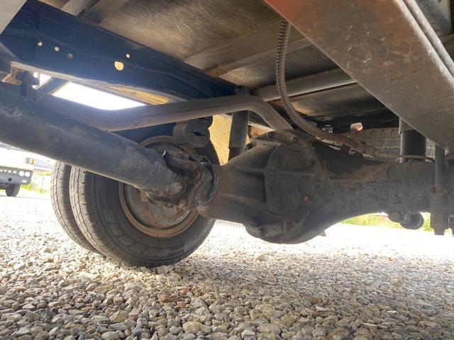 キャンター 平ボディ ワンオーナー車 丸目4灯 コラムMT メッキグリル メッキバンパー(25枚目)