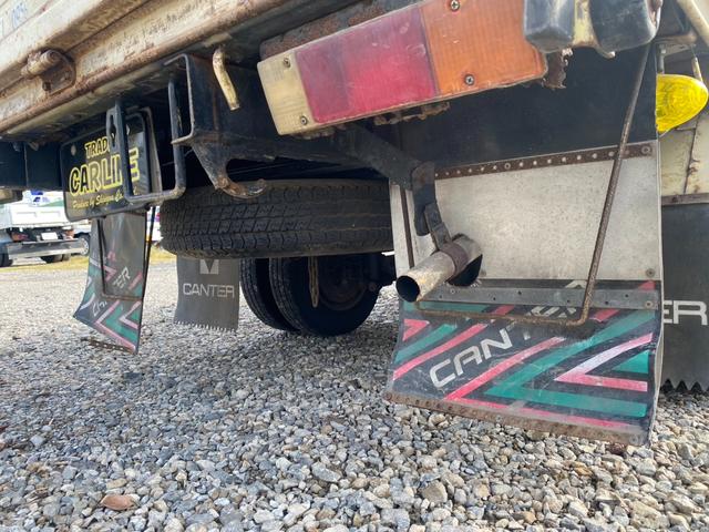 キャンター 平ボディ ワンオーナー車 丸目4灯 コラムMT メッキグリル メッキバンパー(28枚目)