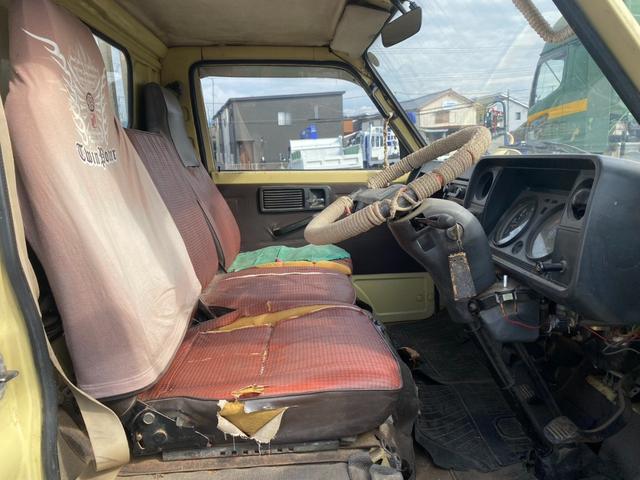 キャンター 平ボディ ワンオーナー車 丸目4灯 コラムMT メッキグリル メッキバンパー(29枚目)