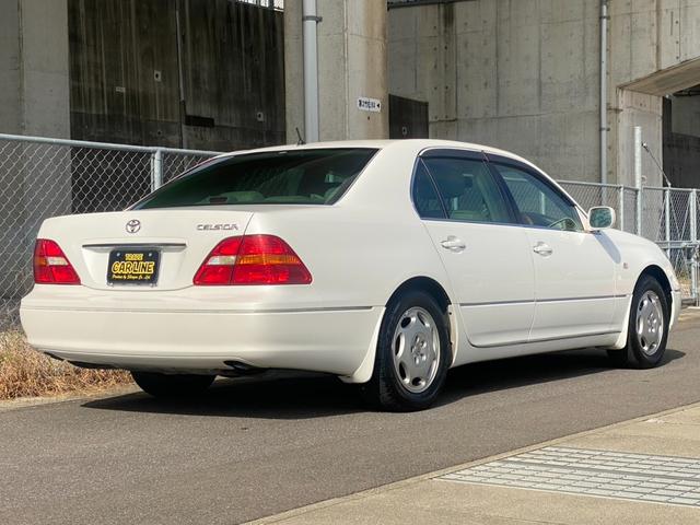 セルシオ C仕様 ノーマル車輛 革シート(3枚目)