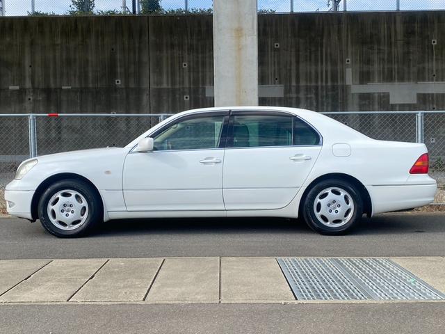 セルシオ C仕様 ノーマル車輛 革シート(7枚目)