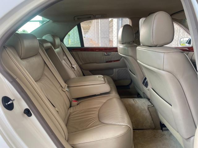 セルシオ C仕様 ノーマル車輛 革シート(32枚目)