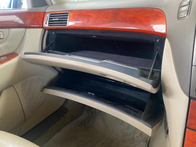 セルシオ C仕様 ノーマル車輛 革シート(44枚目)