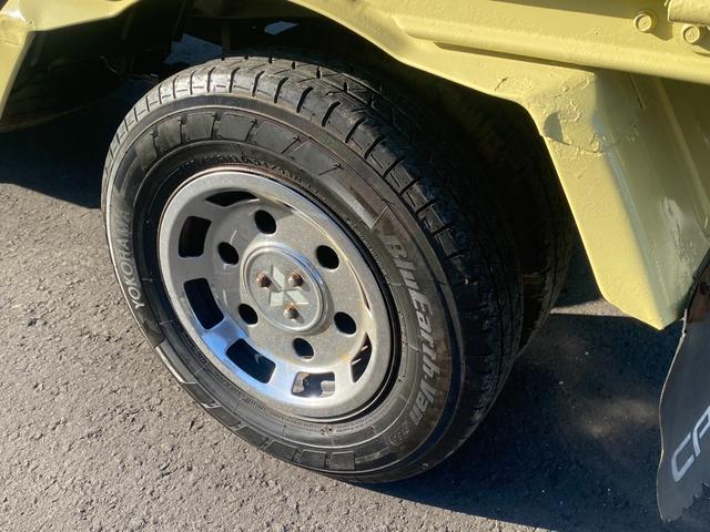 キャンター 　平ボディ　丸目４灯　ホイールカバー　コラム５ＭＴ（29枚目）