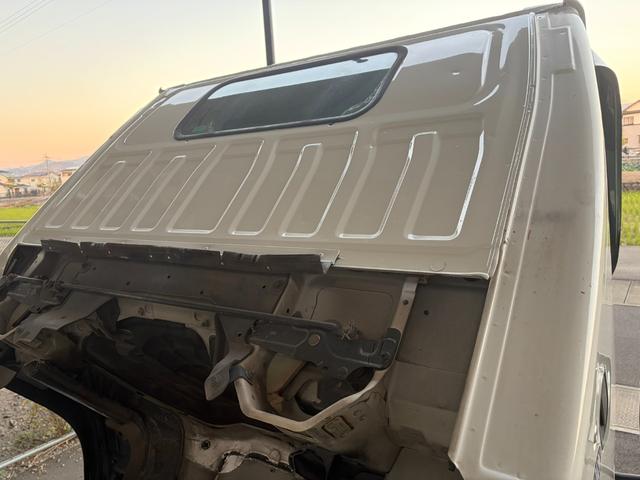 エルフトラック 10尺 平ボディ メッキパーツ(9枚目)