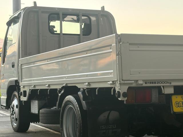 エルフトラック 10尺 平ボディ メッキパーツ(18枚目)