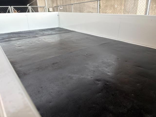 エルフトラック 10尺 平ボディ メッキパーツ(24枚目)