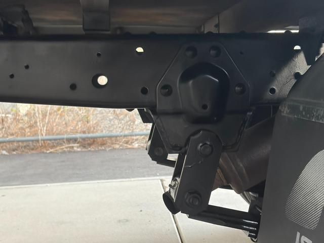 エルフトラック 10尺 平ボディ メッキパーツ(31枚目)