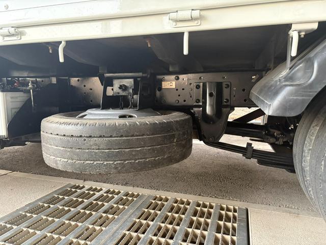 エルフトラック 10尺 平ボディ メッキパーツ(35枚目)