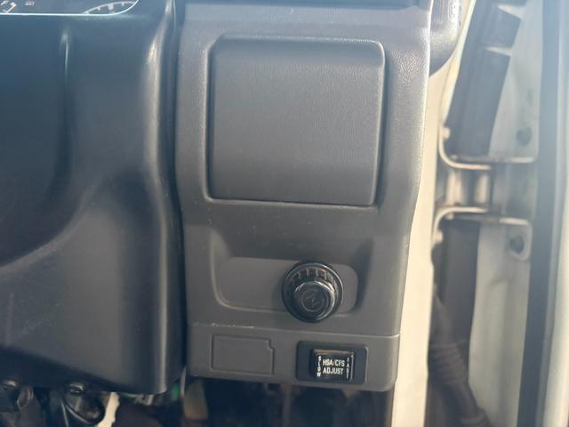 エルフトラック 10尺 平ボディ メッキパーツ(40枚目)